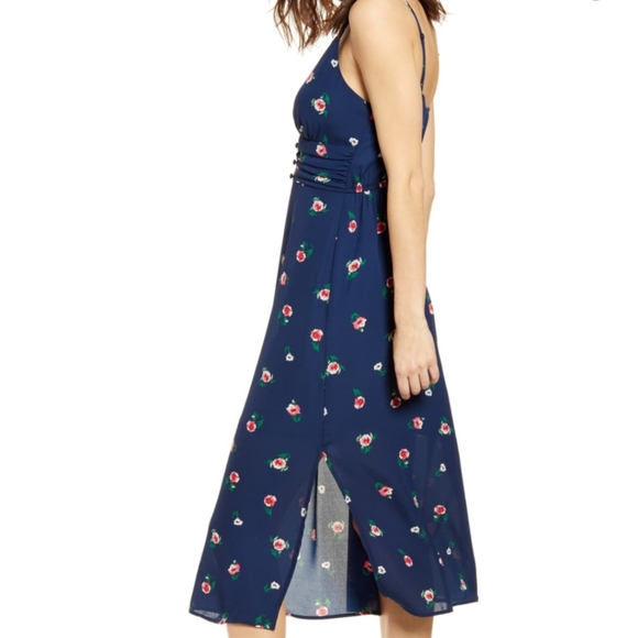 Gathered Waist Button Front Crepe floral Dress - Picture 3 of 8